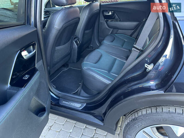 Синий Киа Niro, объемом двигателя 0 л и пробегом 95 тыс. км за 21100 $, фото 44 на Automoto.ua