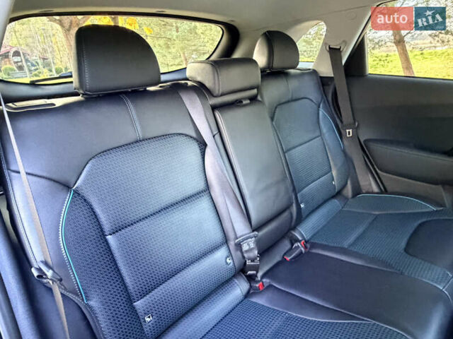 Синій Кіа Niro, об'ємом двигуна 0 л та пробігом 45 тис. км за 23400 $, фото 24 на Automoto.ua