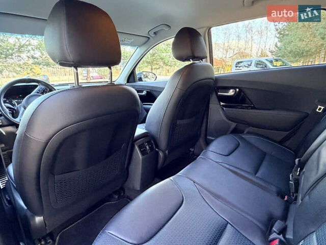 Синій Кіа Niro, об'ємом двигуна 0 л та пробігом 45 тис. км за 23400 $, фото 21 на Automoto.ua