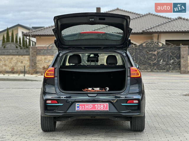 Синий Киа Niro, объемом двигателя 0 л и пробегом 44 тыс. км за 21700 $, фото 26 на Automoto.ua