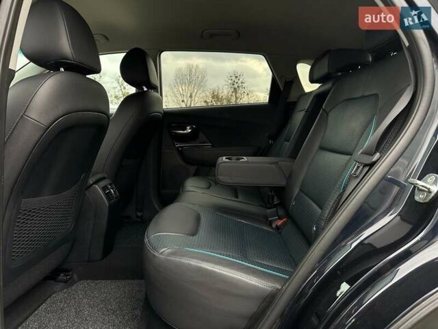 Синій Кіа Niro, об'ємом двигуна 0 л та пробігом 71 тис. км за 24900 $, фото 81 на Automoto.ua