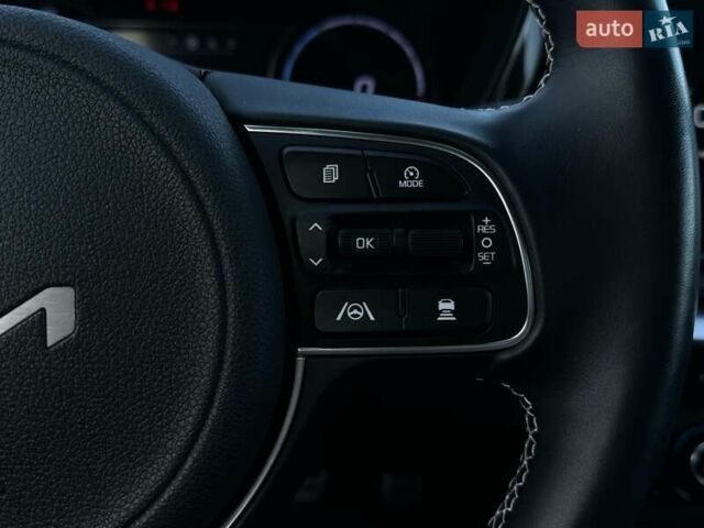 Синий Киа Niro, объемом двигателя 0 л и пробегом 53 тыс. км за 24900 $, фото 53 на Automoto.ua