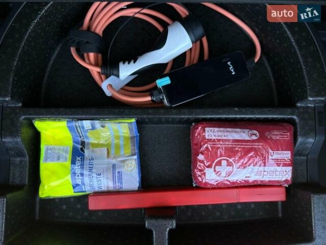 Синий Киа Niro, объемом двигателя 0 л и пробегом 53 тыс. км за 24900 $, фото 92 на Automoto.ua