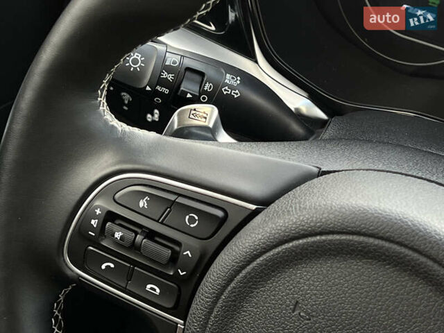 Синий Киа Niro, объемом двигателя 0 л и пробегом 77 тыс. км за 21606 $, фото 57 на Automoto.ua