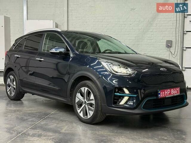 Синий Киа Niro, объемом двигателя 0 л и пробегом 130 тыс. км за 19037 $, фото 2 на Automoto.ua