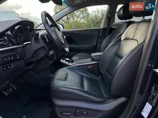 Синий Киа Niro, объемом двигателя 0 л и пробегом 75 тыс. км за 23200 $, фото 29 на Automoto.ua