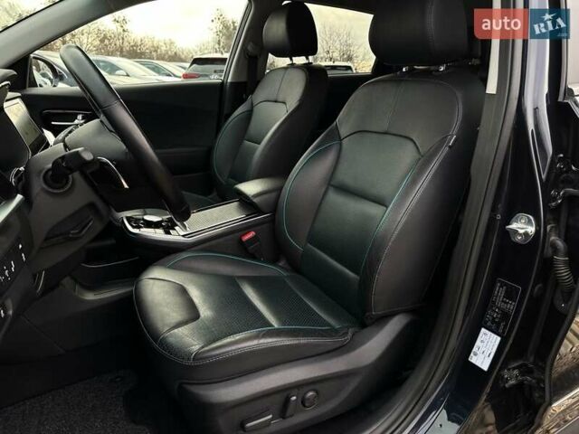 Синій Кіа Niro, об'ємом двигуна 0 л та пробігом 71 тис. км за 24900 $, фото 1 на Automoto.ua