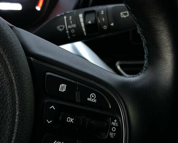 Синий Киа Niro, объемом двигателя 0 л и пробегом 108 тыс. км за 19400 $, фото 48 на Automoto.ua