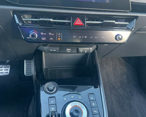 Синий Киа Niro, объемом двигателя 1.6 л и пробегом 26 тыс. км за 27900 $, фото 24 на Automoto.ua