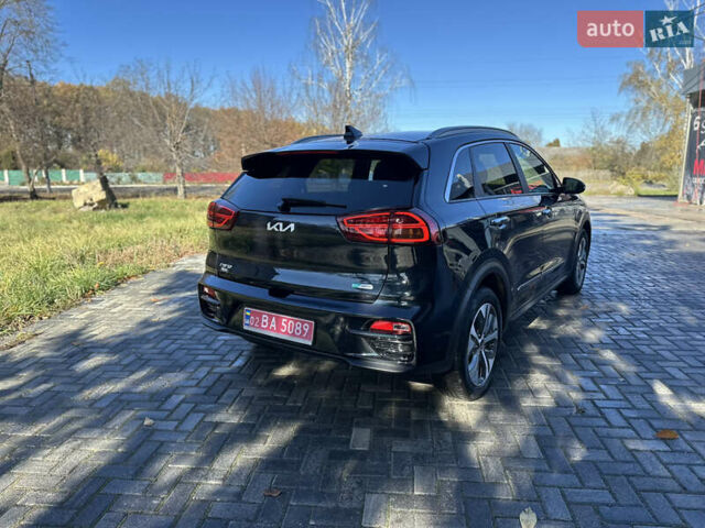 Синий Киа Niro, объемом двигателя 0 л и пробегом 95 тыс. км за 21100 $, фото 5 на Automoto.ua