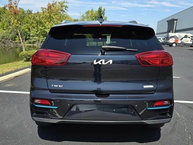 Кіа Niro 2022 у Кропивницькому (Кіровограді) на Automoto.ua Синій Кіа Niro, об'ємом двигуна 0 л та пробігом 14 тис. км за 14000 $, фото 4 на Automoto.ua