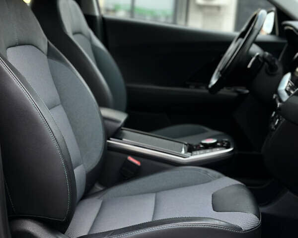 Синий Киа Niro, объемом двигателя 0 л и пробегом 44 тыс. км за 21700 $, фото 52 на Automoto.ua