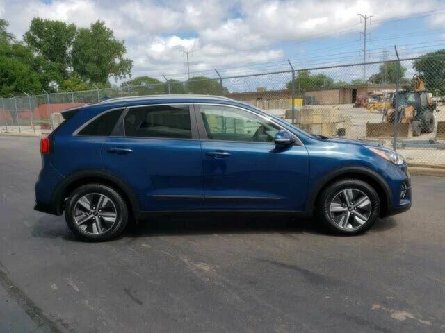 Синий Киа Niro, объемом двигателя 1.6 л и пробегом 24 тыс. км за 11900 $, фото 5 на Automoto.ua