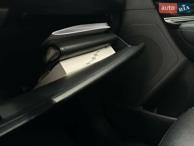 Синій Кіа Niro, об'ємом двигуна 0 л та пробігом 71 тис. км за 24900 $, фото 73 на Automoto.ua