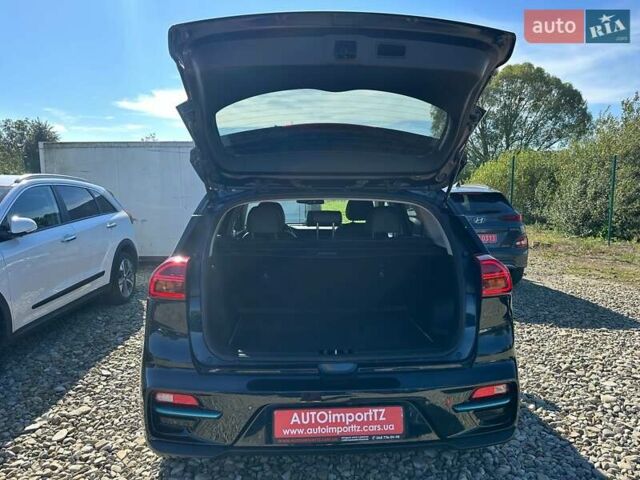 Синий Киа Niro, объемом двигателя 0 л и пробегом 53 тыс. км за 24900 $, фото 90 на Automoto.ua