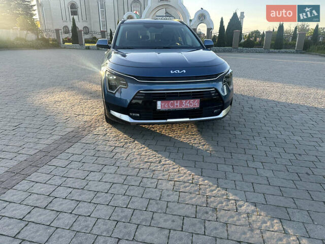 Синий Киа Niro, объемом двигателя 1.6 л и пробегом 26 тыс. км за 27900 $, фото 3 на Automoto.ua