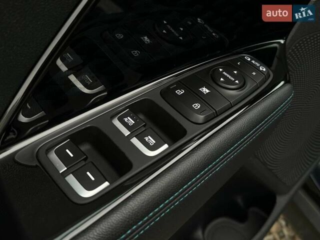 Синій Кіа Niro, об'ємом двигуна 0 л та пробігом 71 тис. км за 24900 $, фото 4 на Automoto.ua
