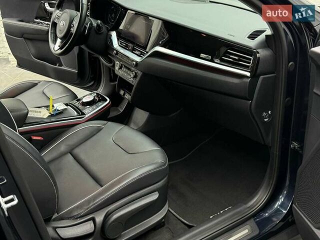 Синий Киа Niro, объемом двигателя 0 л и пробегом 130 тыс. км за 19037 $, фото 23 на Automoto.ua