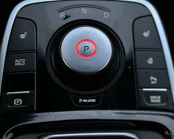 Синий Киа Niro, объемом двигателя 0 л и пробегом 108 тыс. км за 19400 $, фото 45 на Automoto.ua