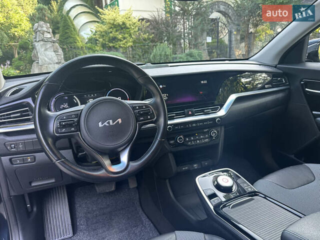 Синій Кіа Niro, об'ємом двигуна 0 л та пробігом 54 тис. км за 20900 $, фото 27 на Automoto.ua