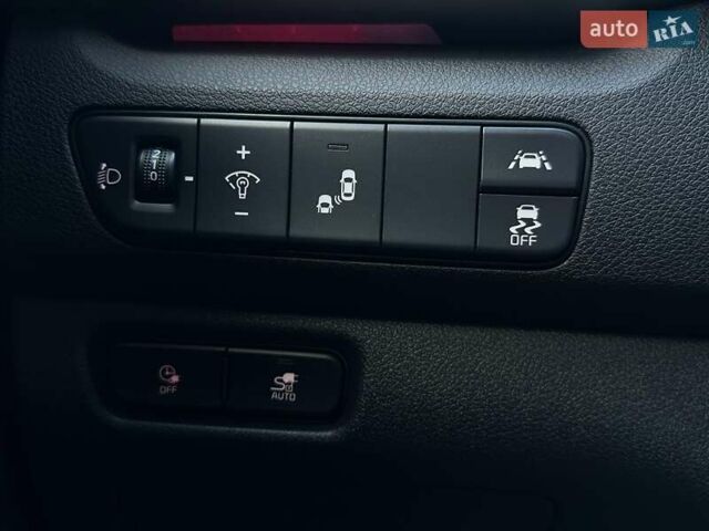 Синий Киа Niro, объемом двигателя 0 л и пробегом 53 тыс. км за 24900 $, фото 49 на Automoto.ua