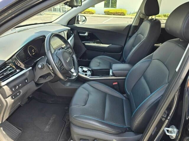 Кіа Niro 2022 у Кропивницькому (Кіровограді) на Automoto.ua Синій Кіа Niro, об'ємом двигуна 0 л та пробігом 14 тис. км за 14000 $, фото 9 на Automoto.ua
