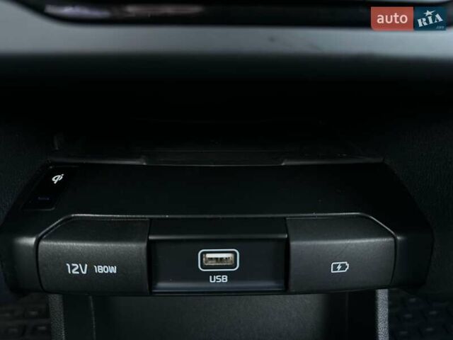 Синий Киа Niro, объемом двигателя 0 л и пробегом 53 тыс. км за 24900 $, фото 66 на Automoto.ua