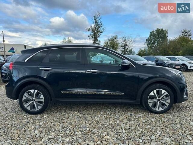 Синий Киа Niro, объемом двигателя 0 л и пробегом 75 тыс. км за 23200 $, фото 23 на Automoto.ua