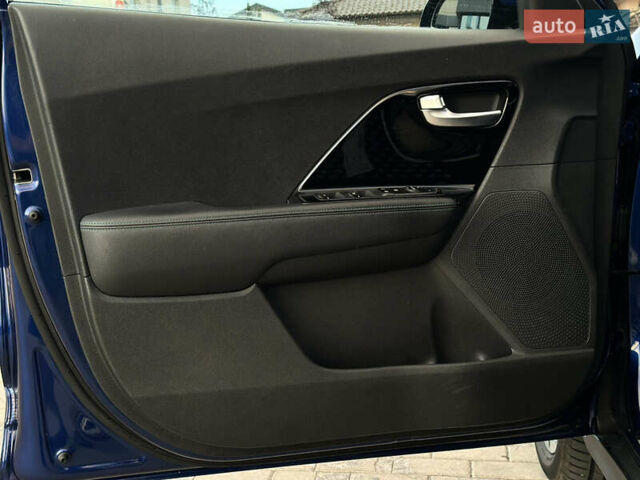 Синий Киа Niro, объемом двигателя 0 л и пробегом 108 тыс. км за 19400 $, фото 31 на Automoto.ua