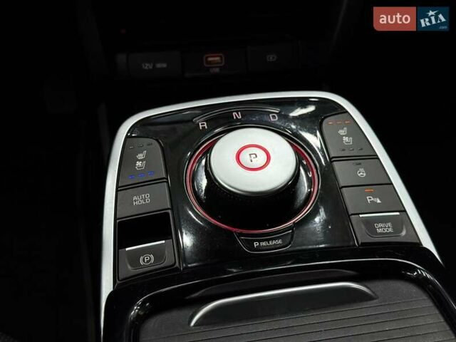 Синий Киа Niro, объемом двигателя 0 л и пробегом 130 тыс. км за 19037 $, фото 20 на Automoto.ua