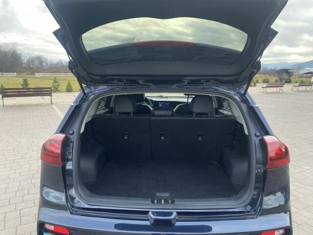 Синій Кіа Niro, об'ємом двигуна 0 л та пробігом 164 тис. км за 20400 $, фото 16 на Automoto.ua