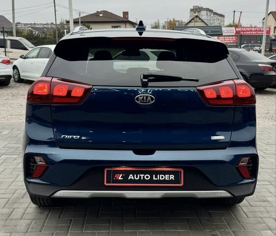 Синий Киа Niro, объемом двигателя 1.6 л и пробегом 68 тыс. км за 19500 $, фото 4 на Automoto.ua