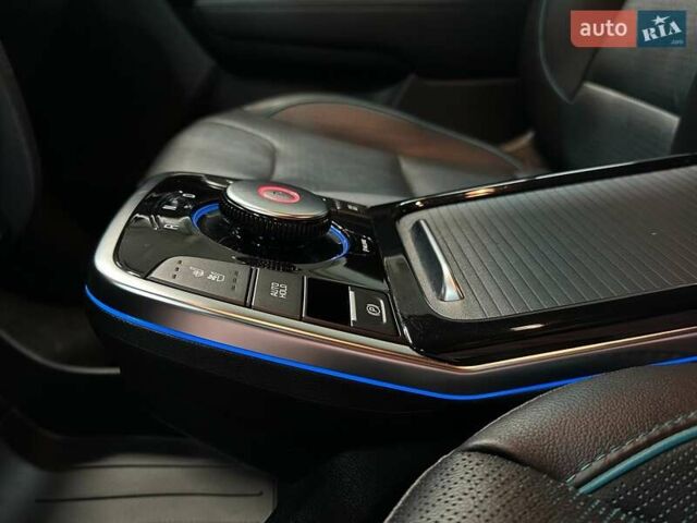 Синій Кіа Niro, об'ємом двигуна 0 л та пробігом 71 тис. км за 24900 $, фото 71 на Automoto.ua