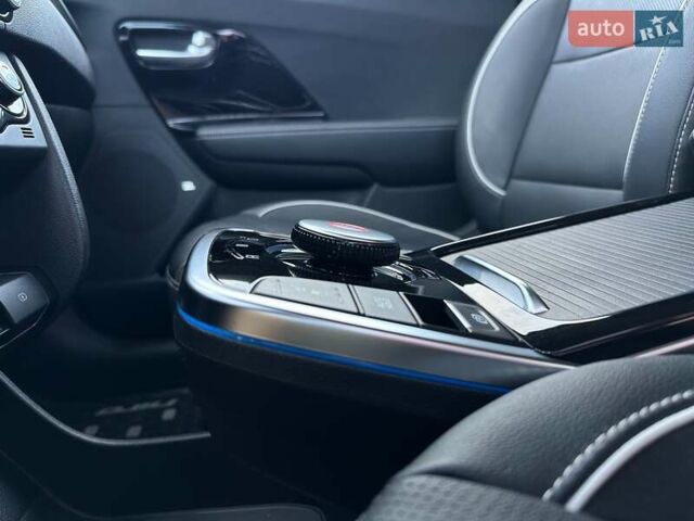 Синий Киа Niro, объемом двигателя 0 л и пробегом 53 тыс. км за 24900 $, фото 77 на Automoto.ua
