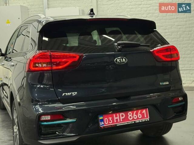 Синий Киа Niro, объемом двигателя 0 л и пробегом 130 тыс. км за 19037 $, фото 4 на Automoto.ua