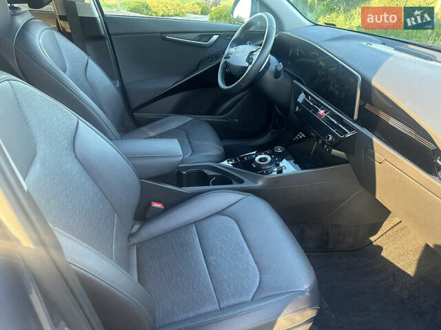 Синий Киа Niro, объемом двигателя 1.6 л и пробегом 26 тыс. км за 27900 $, фото 27 на Automoto.ua