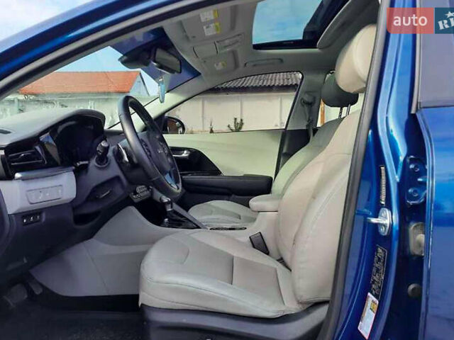 Синий Киа Niro, объемом двигателя 1.58 л и пробегом 85 тыс. км за 16400 $, фото 20 на Automoto.ua