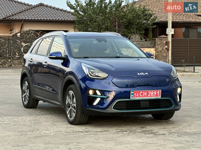 Синий Киа Niro, объемом двигателя 0 л и пробегом 108 тыс. км за 19400 $, фото 3 на Automoto.ua