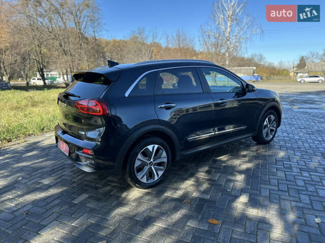 Синий Киа Niro, объемом двигателя 0 л и пробегом 95 тыс. км за 21100 $, фото 4 на Automoto.ua