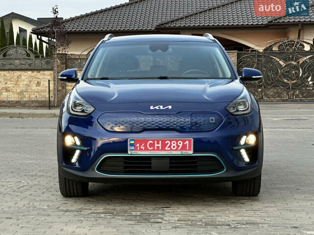 Синий Киа Niro, объемом двигателя 0 л и пробегом 108 тыс. км за 19400 $, фото 2 на Automoto.ua