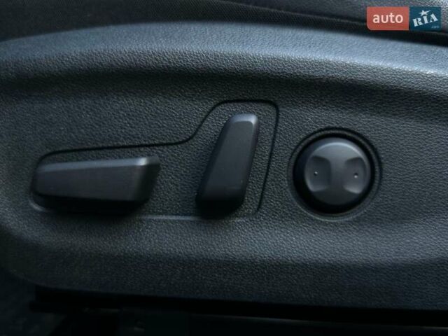 Синий Киа Niro, объемом двигателя 0 л и пробегом 53 тыс. км за 24900 $, фото 12 на Automoto.ua