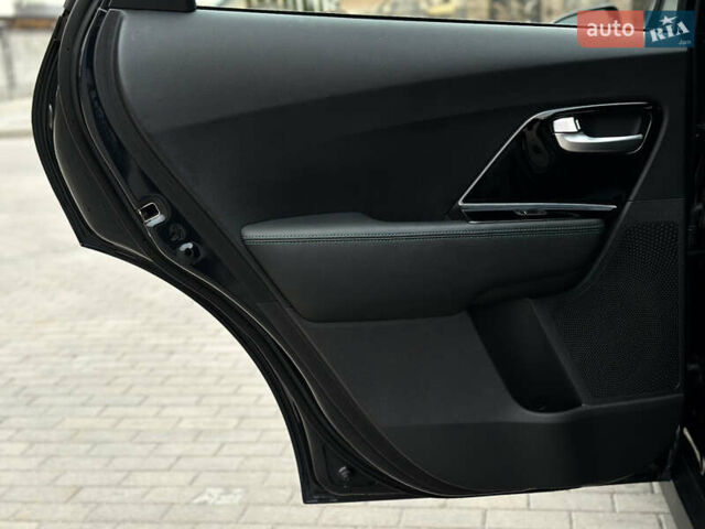 Синій Кіа Niro, об'ємом двигуна 0 л та пробігом 44 тис. км за 21990 $, фото 39 на Automoto.ua