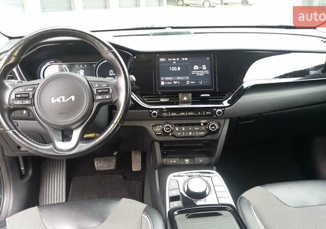 Синий Киа Niro, объемом двигателя 0 л и пробегом 60 тыс. км за 20300 $, фото 15 на Automoto.ua