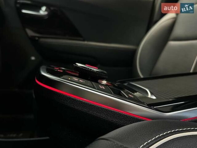 Синій Кіа Niro, об'ємом двигуна 0 л та пробігом 65 тис. км за 23200 $, фото 13 на Automoto.ua