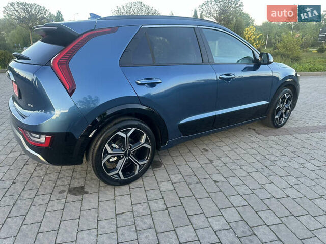 Синий Киа Niro, объемом двигателя 1.6 л и пробегом 26 тыс. км за 27900 $, фото 2 на Automoto.ua