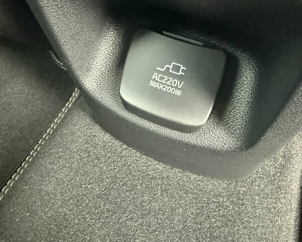 Синій Кіа Niro, об'ємом двигуна 0 л та пробігом 47 тис. км за 24400 $, фото 10 на Automoto.ua