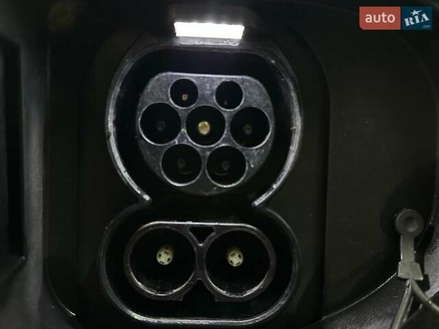 Синій Кіа Niro, об'ємом двигуна 0 л та пробігом 71 тис. км за 24900 $, фото 19 на Automoto.ua