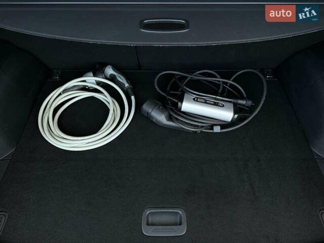 Синий Киа Niro, объемом двигателя 0 л и пробегом 75 тыс. км за 23200 $, фото 68 на Automoto.ua