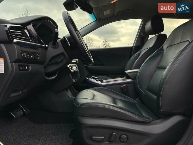 Синій Кіа Niro, об'ємом двигуна 0 л та пробігом 71 тис. км за 24900 $, фото 36 на Automoto.ua