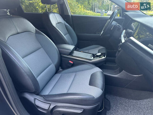 Синій Кіа Niro, об'ємом двигуна 0 л та пробігом 54 тис. км за 20900 $, фото 42 на Automoto.ua